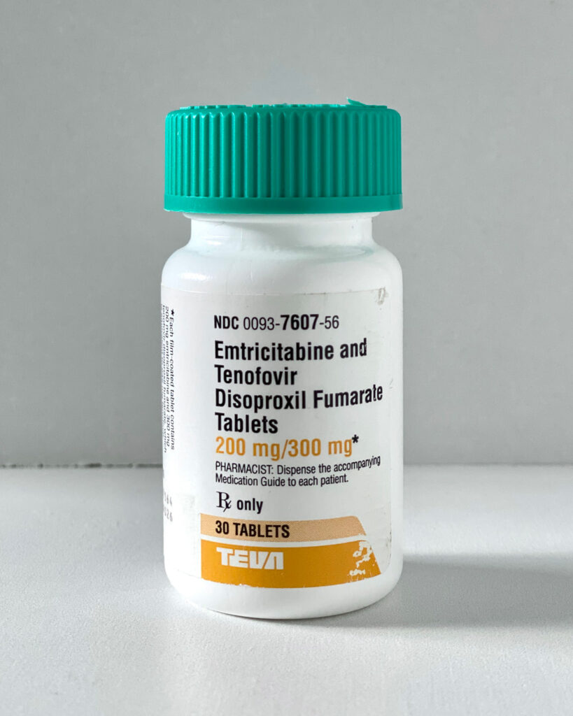 A bottle of a generic version of Truvada / Wiki Commons.